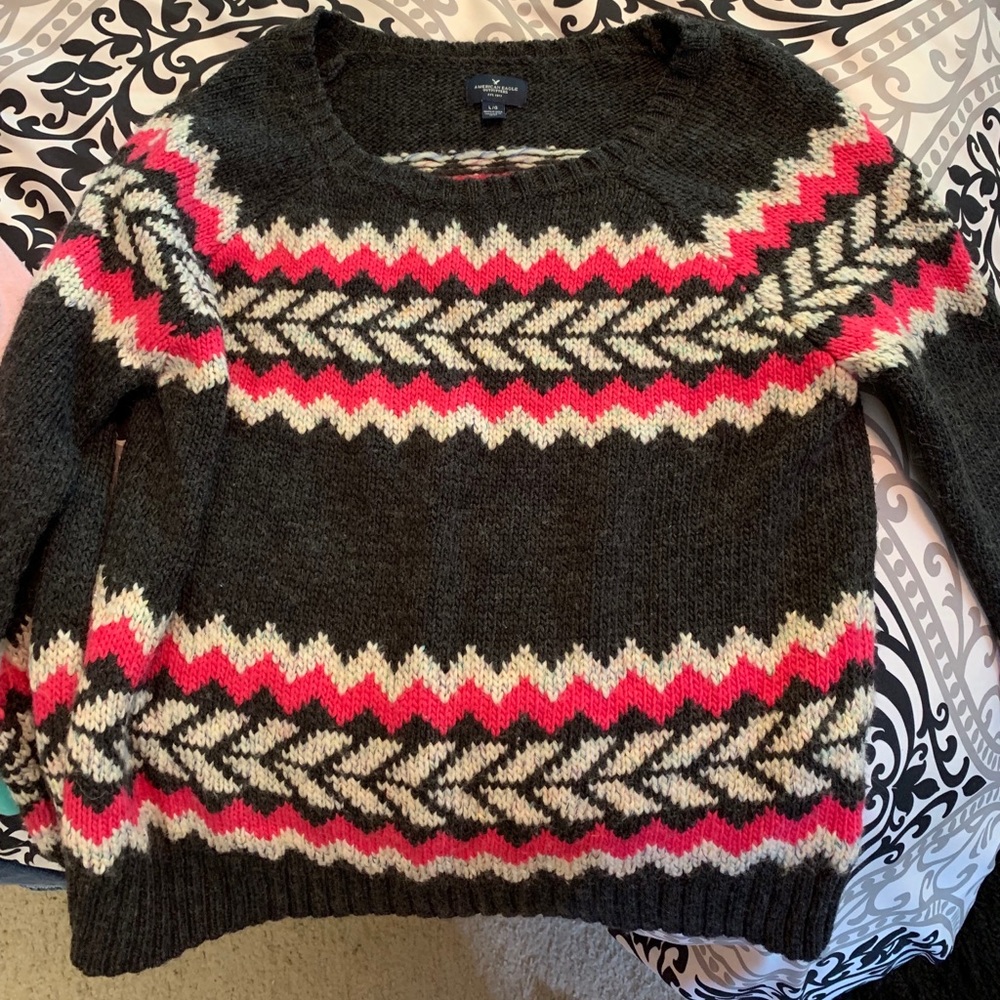 American Eagle sweater